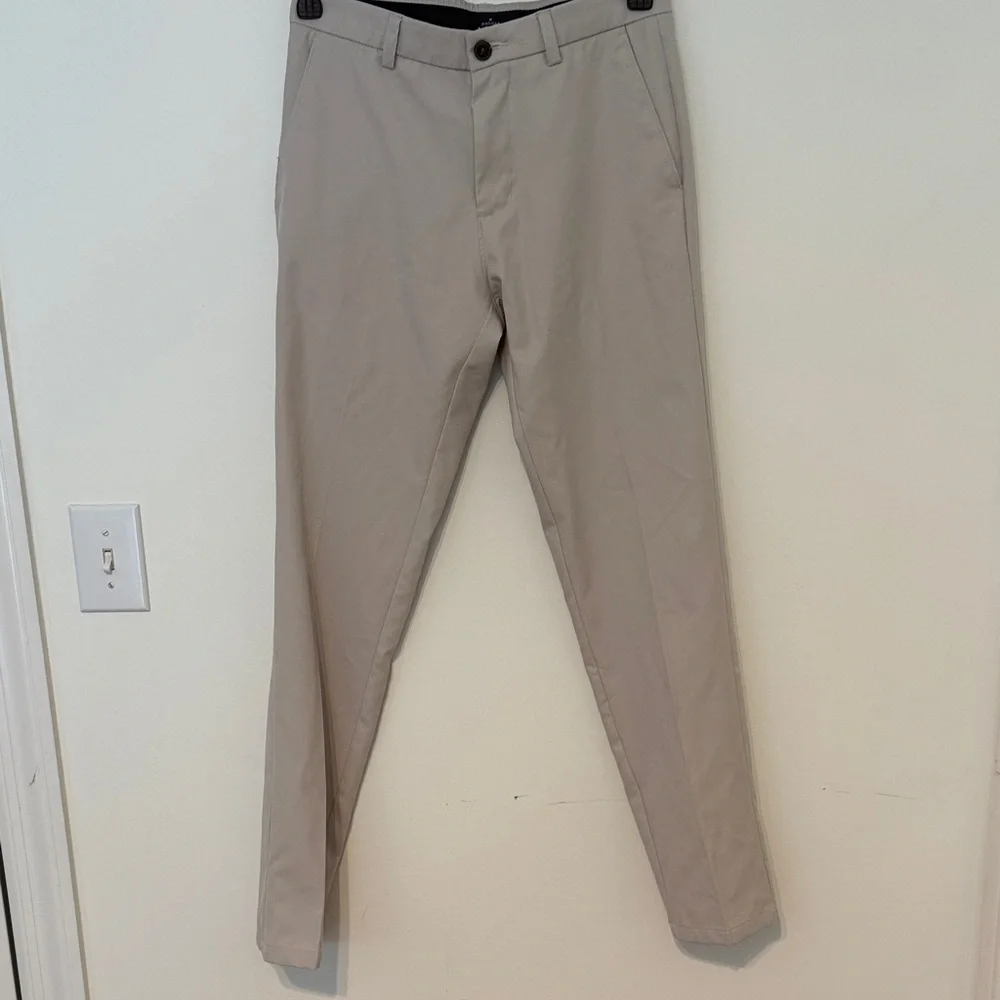 Haggar Men's H26 Premium Stetch Khaki Pants Sz 30x32‎